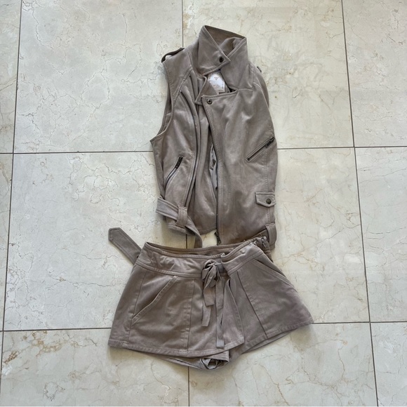 Guess Pants - Guess Like New Taupe Two Piece Set - Belted Vest and Shorts